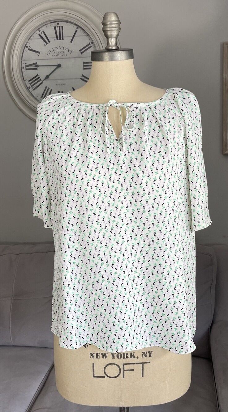 Ann Taylor Blouse Women’s S Beige Green Floral Print Short Sleeve Flowy Top